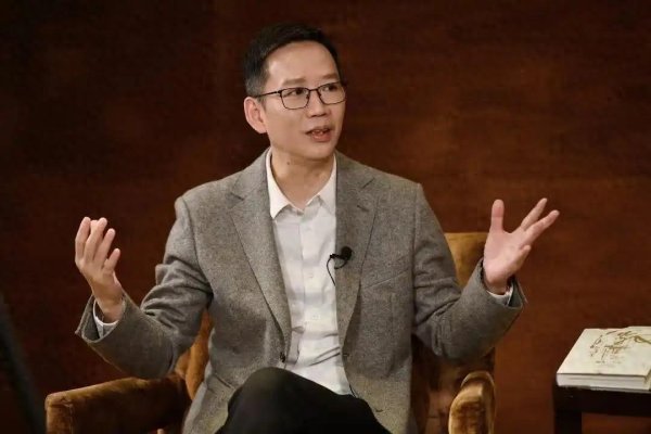 大旗策略 吴晓波：最大问题就是还在走房地产老路，曾称只有楼市才能救内需